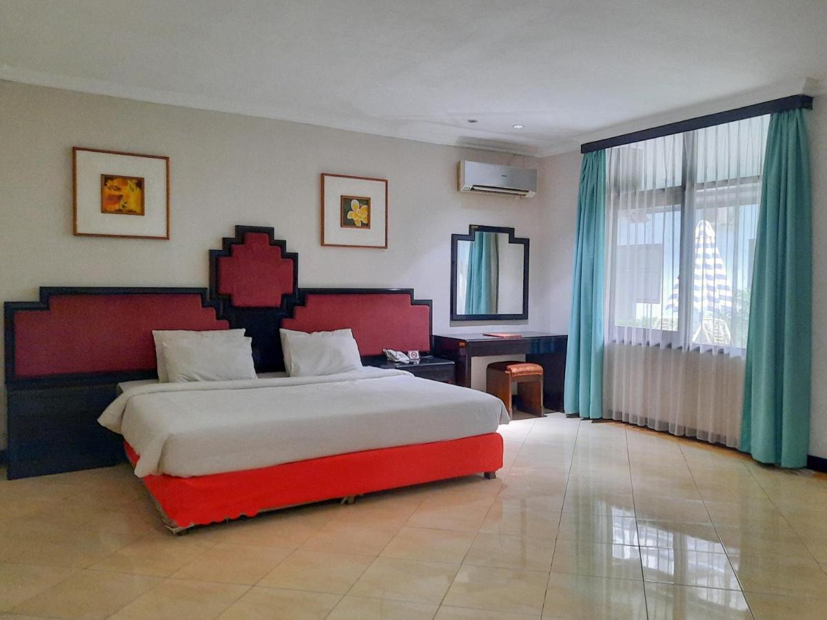 Hotel Sofia Juanda Surabaya Sidoarjo Exterior photo