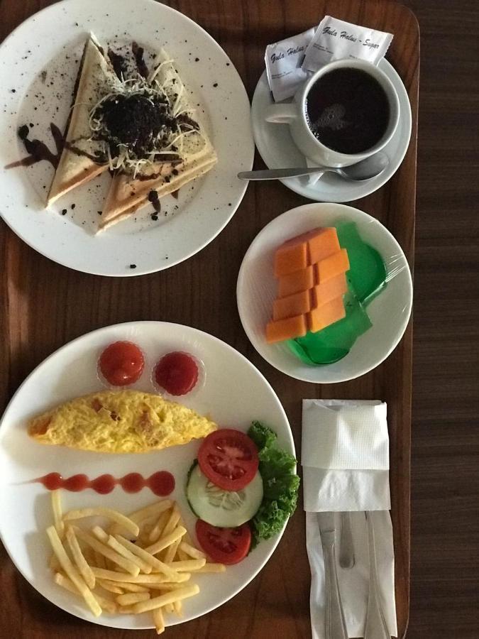 Hotel Sofia Juanda Surabaya Sidoarjo Exterior photo