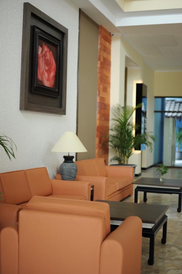 Hotel Sofia Juanda Surabaya Sidoarjo Exterior photo