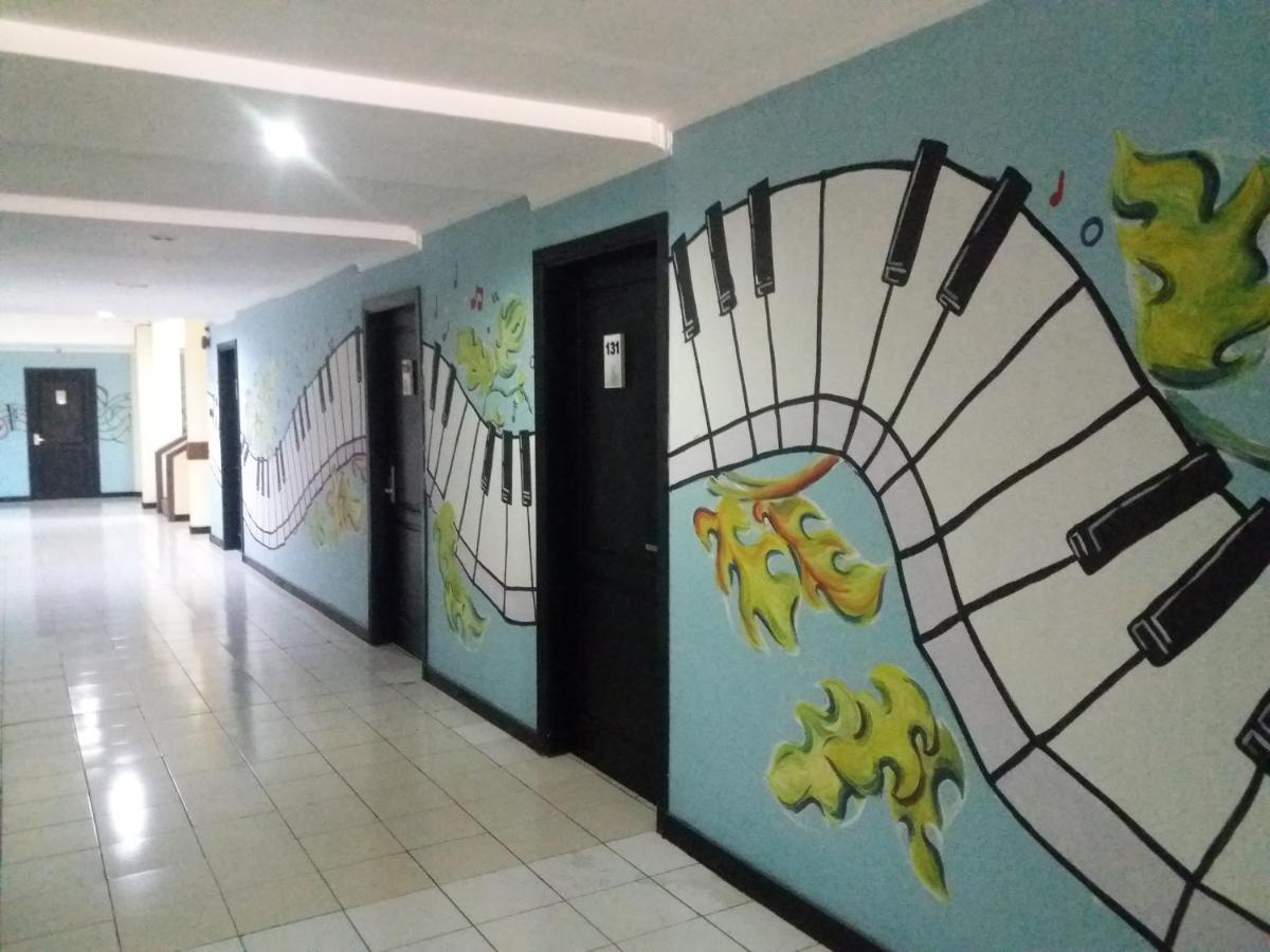 Hotel Sofia Juanda Surabaya Sidoarjo Exterior photo